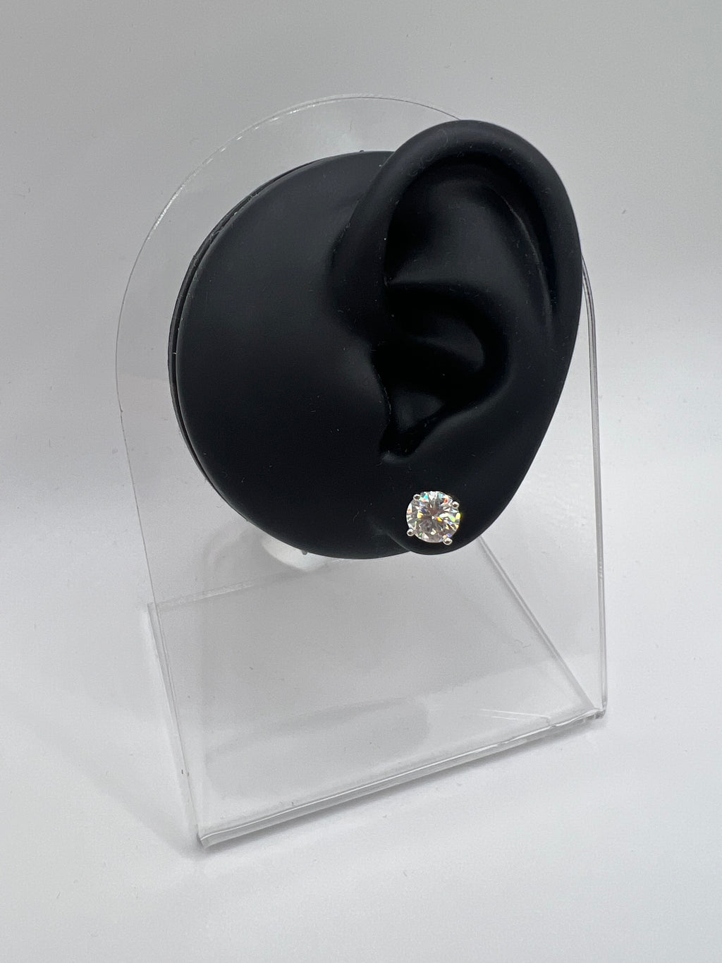 Round Moissanite Stud Earrings (Screwback)