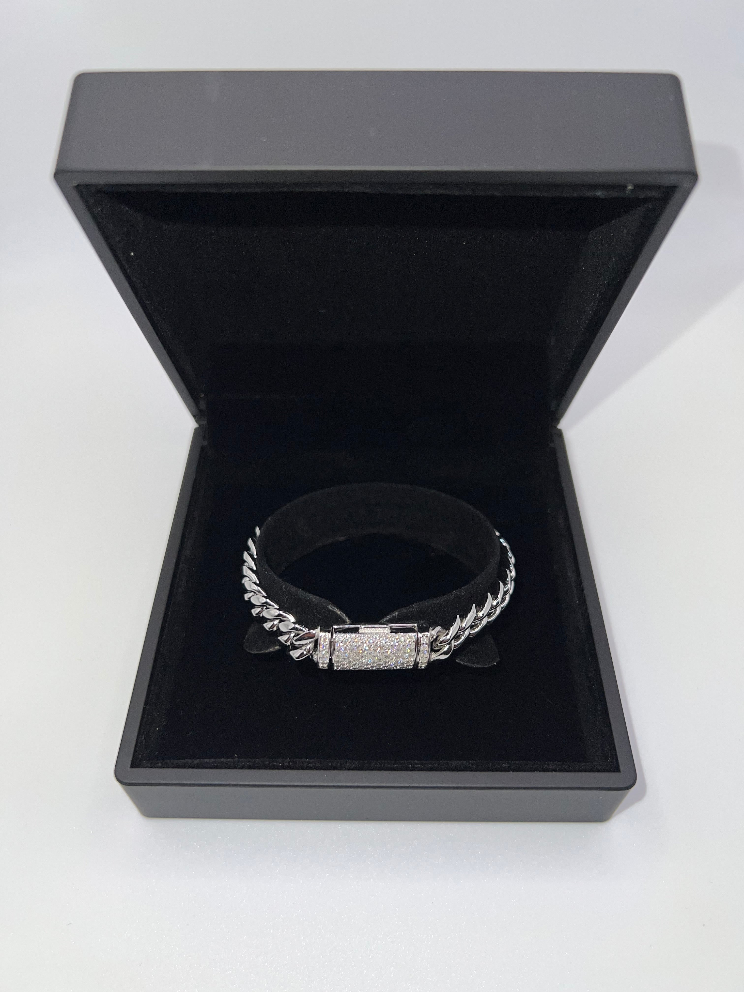 Moissanite Clasp Miami Cuban Link 8MM Bracelet